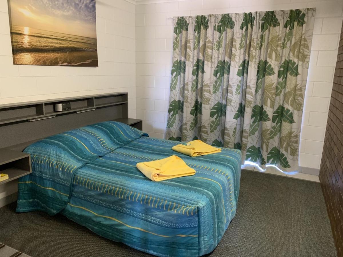 Sandpiper Motel Grasstree Beach Eksteriør billede